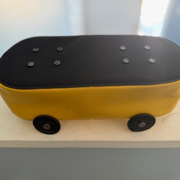 Kids Fun Skateboard Novelty Yellow Crossbody Bag - Picture 6 of 6